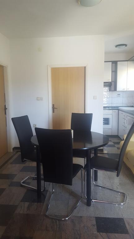 Apartment Lopar Exteriör bild